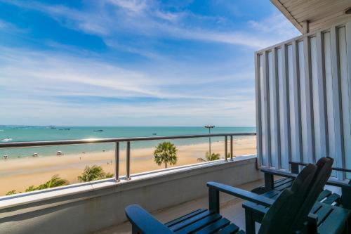 Baboona Beachfront Living Pattaya Dış mekan fotoğraf